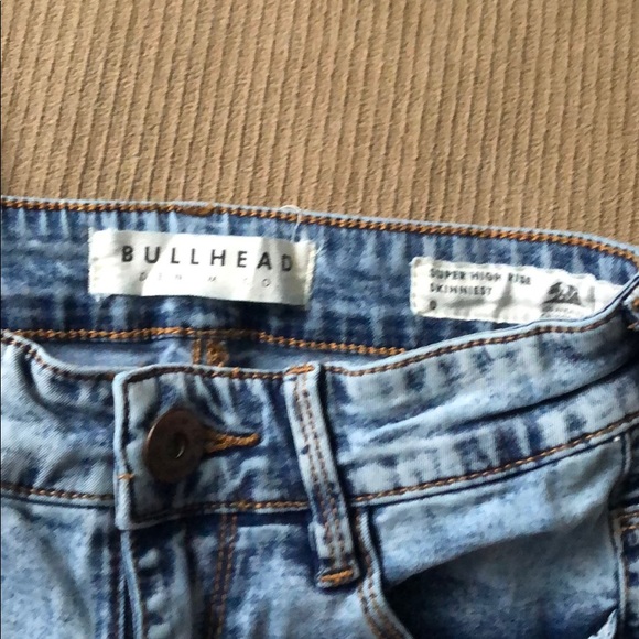 Acid Wash Skinny Jeans - Picture 5 of 6